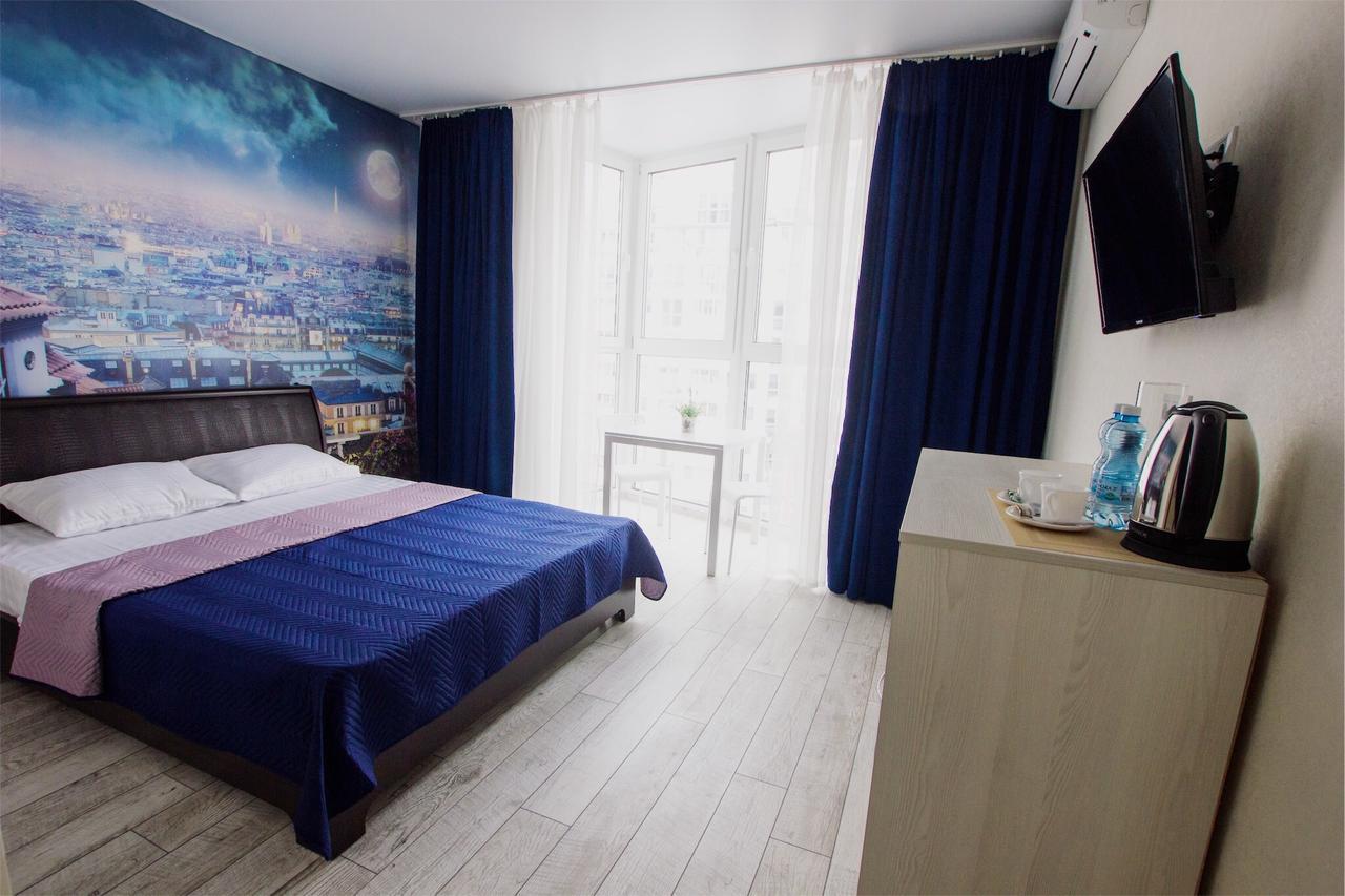 East Residence White Киев Екстериор снимка