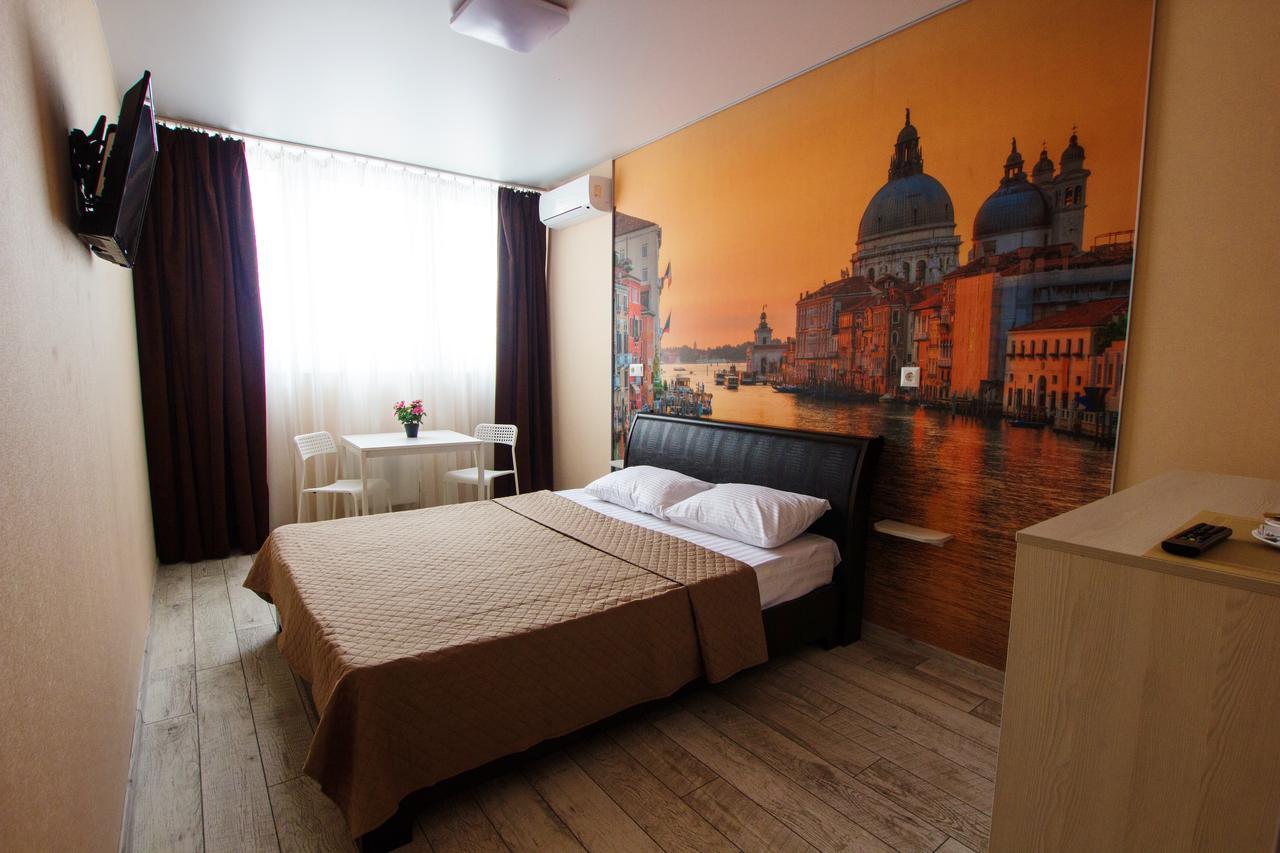 East Residence White Киев Екстериор снимка