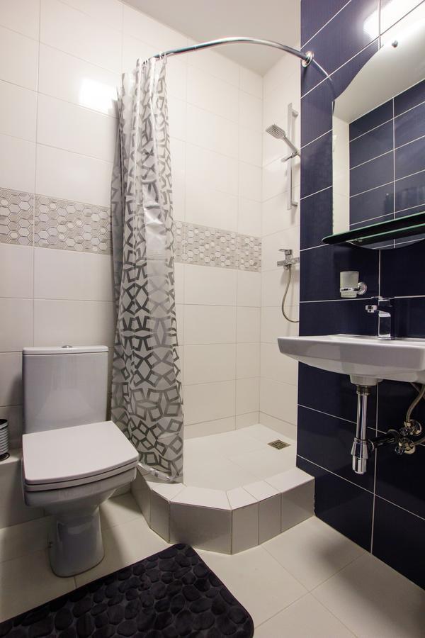 East Residence White Киев Екстериор снимка